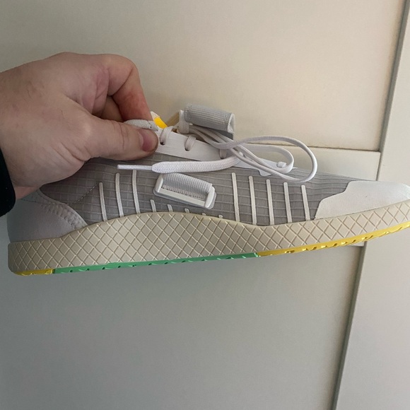 Adidas “The Total” weightlifting shoe, Mens 8 - Picture 4 of 5